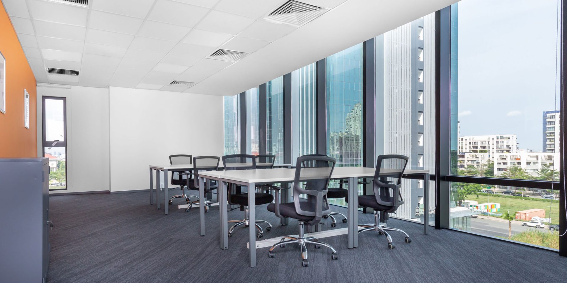 Cho Thuê Văn Phòng Trọn Gói Đầy Đủ Nội Thất & Tiện Nghi